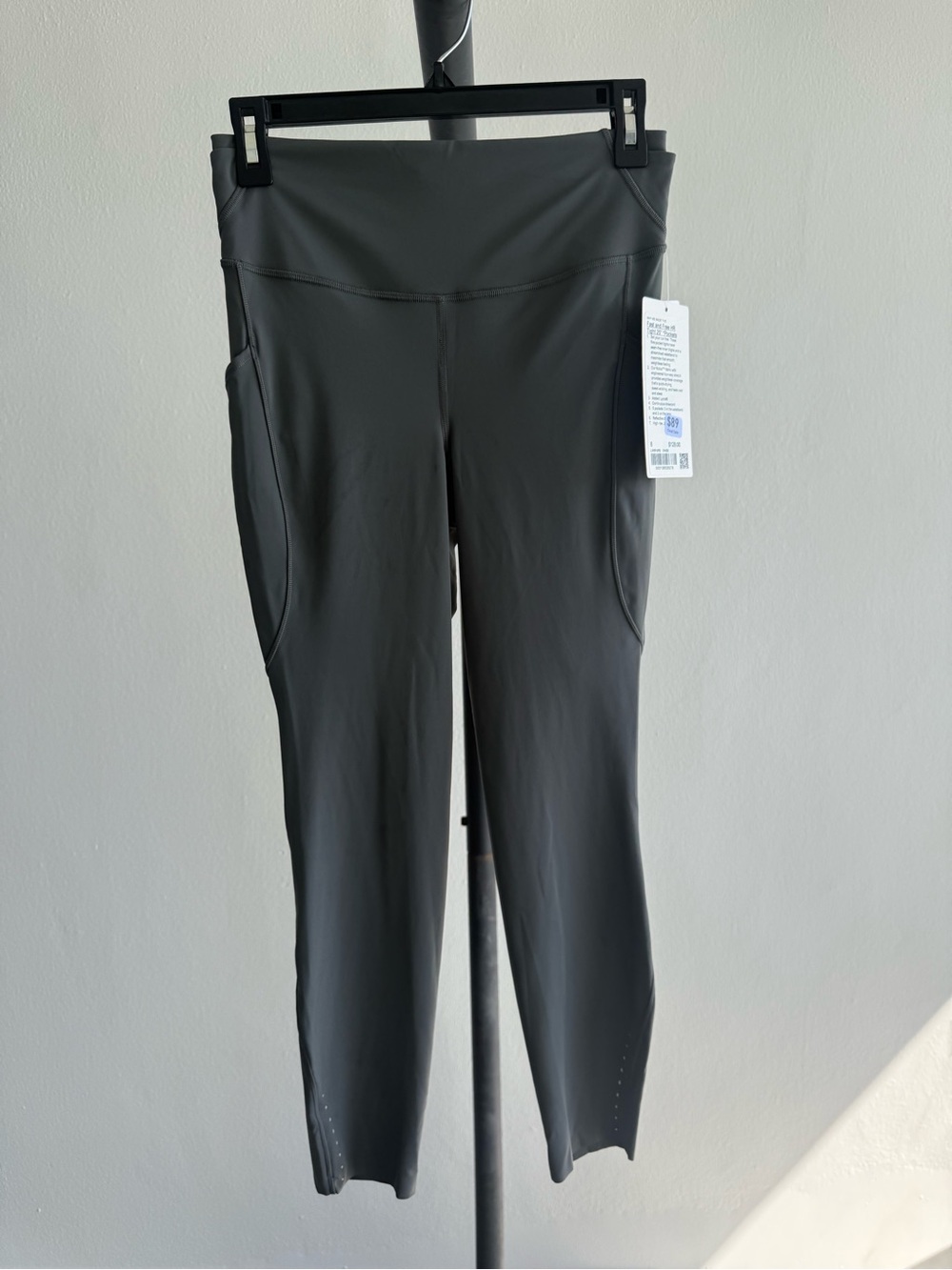 Lululemon Fast and Free HR Tight 25” Pockets Women 8 Graphite Grey NWT LW5FARS